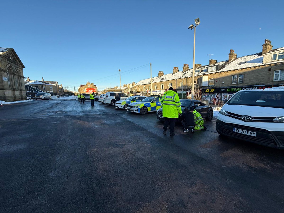SSO 8134 (@wyp_8134) on Twitter photo Great shift today supporting a #dayofaction in Halifax targeting traffic offences working in partnership with <a href="/CMBC_CPT/">Calderdale Community Protection Team</a> and <a href="/DVSAEnforcement/">DVSA Enforcement</a>, numerous ticket issued and vehicles stopped <a href="/WYP_RPU/">WYP Roads Policing Unit</a> <a href="/WYP_Halifax/">West Yorkshire Police - Halifax</a> <a href="/WYP2240_Brown/">@WYP Supt.Brown</a> <a href="/WYP_CiPLO/">RPU & LEEDS CiPLO</a> Great shift today supporting a #dayofaction in Halifax targeting traffic offences working in partnership with <a href="/CMBC_CPT/">Calderdale Community Protection Team</a> and <a href="/DVSAEnforcement/">DVSA Enforcement</a>, numerous ticket issued and vehicles stopped <a href="/WYP_RPU/">WYP Roads Policing Unit</a> <a href="/WYP_Halifax/">West Yorkshire Police - Halifax</a> <a href="/WYP2240_Brown/">@WYP Supt.Brown</a> <a href="/WYP_CiPLO/">RPU & LEEDS CiPLO</a>