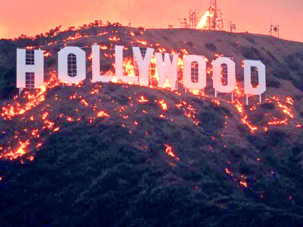 Lailafatimeh's tweet photo. Trump threatened to turn Gaza into ashes ۔
But look at the play of fate, *America itself today stands on the brink of burning to ashes.'* The White House estimates that Los Angeles has lost up to $800 billion in recent fires - and the fires are still spreading.
 #LosAngelesFire https://t.co/B44ULDCwSw