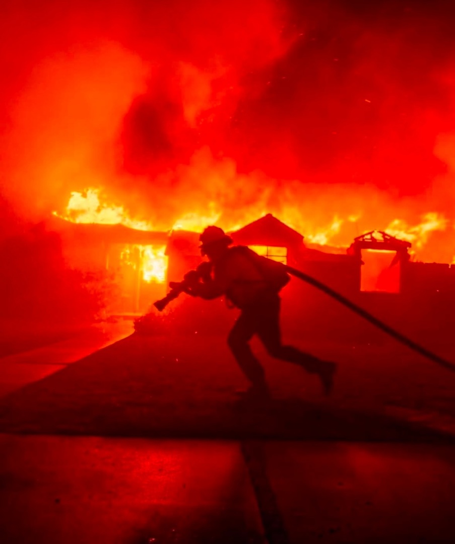 omarepps's tweet image. THANK YOU to all of the fire fighters & first responders who’re fighting valiantly to save people in Los Angeles right now! Praying for all of you as well as your families! 🙏🏾🙏🏾🙏🏾 instagr.am/p/DEnRHL8y0yz/