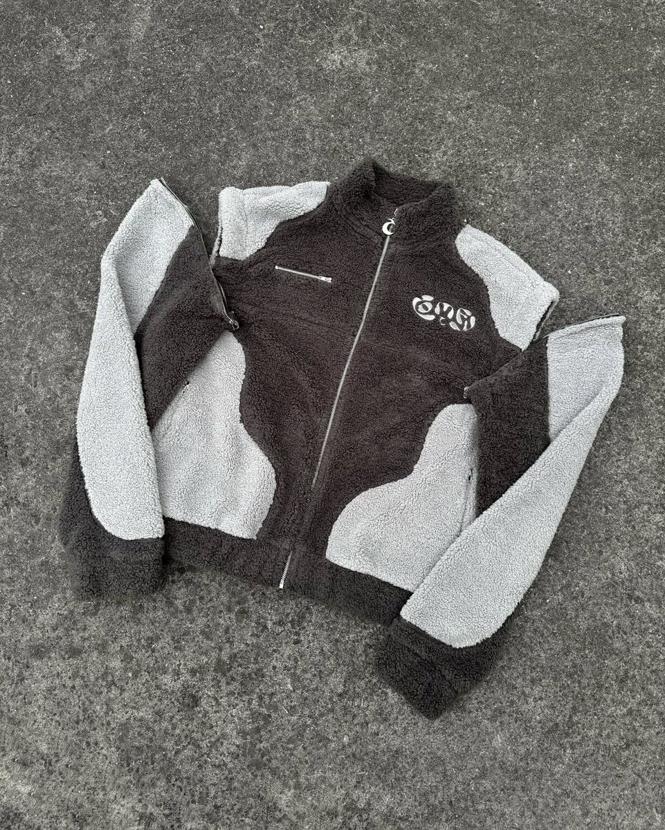v3tma's tweet image. The Dark Grey "Comfy" Sherpa Jacket from Nubes