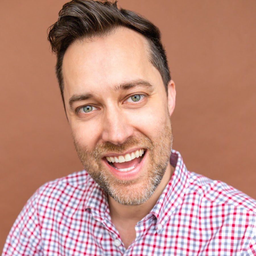 sonnycosplay's tweet image. he does better yuri with two wigs and a dream than most professional actors