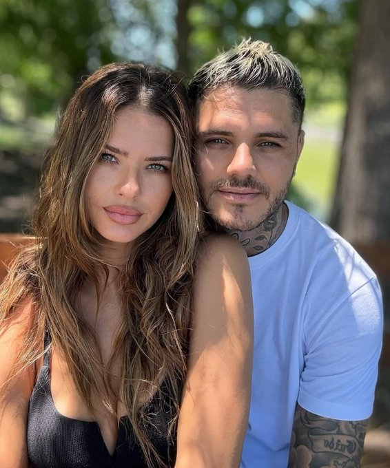 TronkOficial's tweet photo. 📸 Mauro Icardi publicó unas fotos en instagram junto a "La China" Suárez

"Dicen que las mejores historias comienzan cuando menos las esperas [...] hoy no necesito más señales, sé que con vos, estoy donde debo estar" https://t.co/AO1q0WAwVq