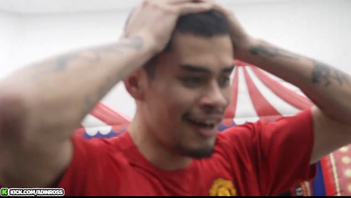 Raveenoc's tweet image. Nahh what😭😭😭??