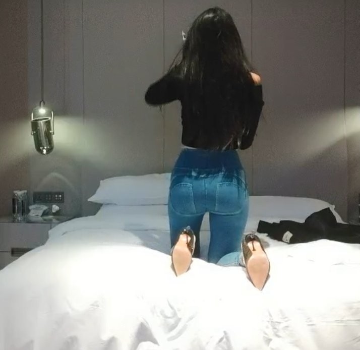 ＃淫妻绿帽＃夫妻交友＃刺激经历＃同房不换＃029西安

029夫妻四人行，共同游玩，同房不换，有意者私信详聊，单勿扰！