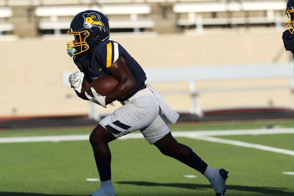 #AGTG After a great conversation with <a href="/CoachThompson_3/">Jourdyn Thompson</a> i am extremely blessed to announce that I have received a offer from Texas Wesleyan🟡🔵
<a href="/coachmlindsey/">Michael Lindsey</a> <a href="/RecruitLamar/">Recruit Lamar</a> <a href="/CoachC3Neal/">Coach Showtime</a> <a href="/CoachJGray1/">Coach Josh Gray</a>