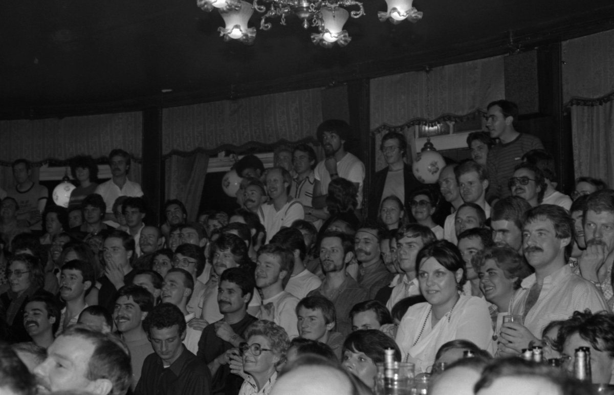 Stef Dickers (@stefdickers) on Twitter photo The legendary Diana Dors packs them in at the Royal Vauxhall Tavern, November 1981. Captured gorgeously by Robert Workman from his archive <a href="/BishopsgateInst/">Bishopsgate Institute</a> The legendary Diana Dors packs them in at the Royal Vauxhall Tavern, November 1981. Captured gorgeously by Robert Workman from his archive <a href="/BishopsgateInst/">Bishopsgate Institute</a>