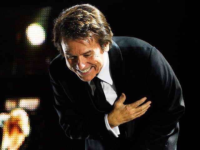 Porque queremos que te den el premio Princesa de Asturias de las Artes querido <a href="/RAPHAELartista/">𝗥𝗔𝗣𝗛𝗔𝗘𝗟</a>  #PalanteRaphael