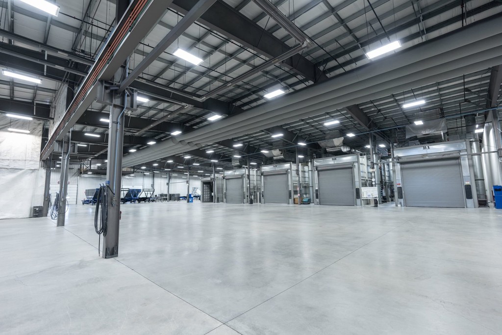 tripleedev's tweet image. Gleaming, well-organized spaces at Lode King Industries illustrate the importance of good design in manufacturing environments. 
triplee.ca/commercial/lod…

#manufacturing #commercialdesign #functionaldesign