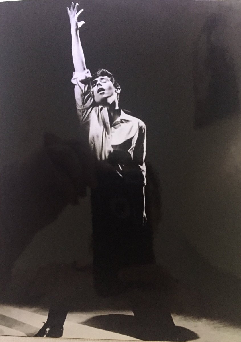 Porque eres fuerte, luchador y nunca te das por vencido y eso nos gusta <a href="/RAPHAELartista/">𝗥𝗔𝗣𝗛𝗔𝗘𝗟</a>  #PalanteRaphael