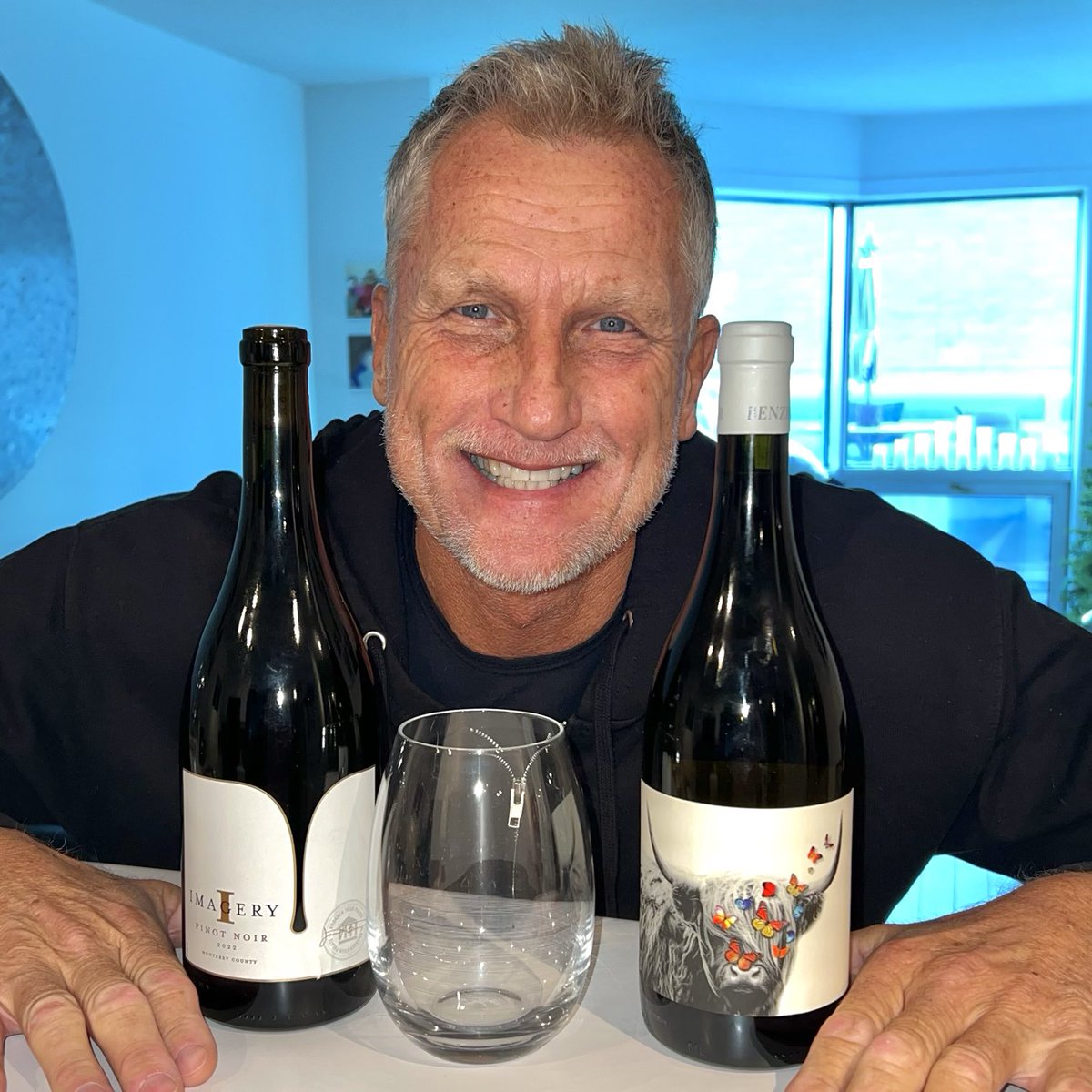 Decisions…decisions 🤔New Year🥳New Wine🍷Thanks to my friends at #TheWineGroup ⁦<a href="/MarkAnthonyWine/">MarkAnthonyWine</a>⁩ &amp; ⁦<a href="/BacchusGroupCan/">The Bacchus Group</a>⁩ for these beautiful gems to enjoy. Cheers to a great 2025!! #TwineAndWine🏀🍷