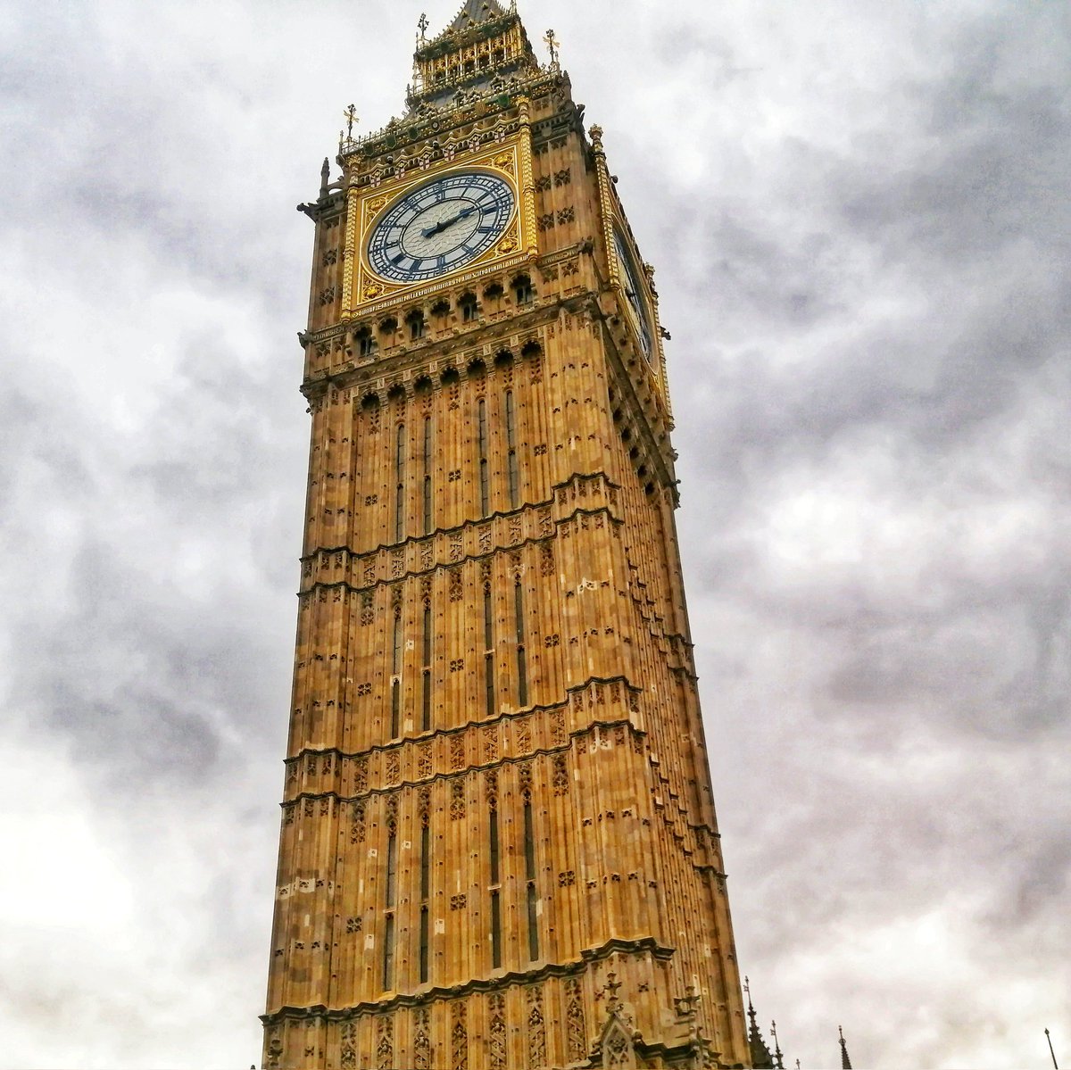 Alikki_P's tweet photo. Wow! Big ben is beautiful https://t.co/nFP0MVSve9