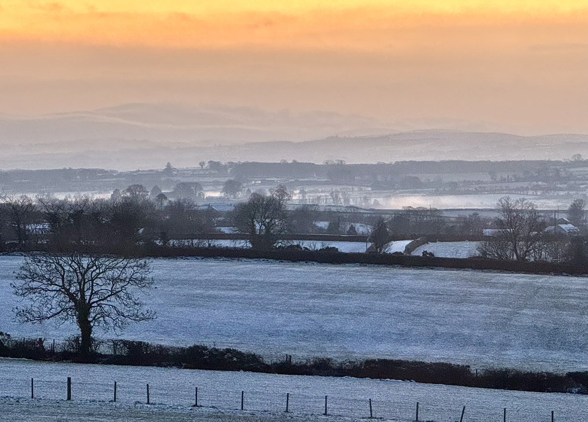 Rachel Cassidy (@cassidy_rachel) on Twitter photo The beauty of a frozen landscape ☺️ More wonderful scenes at home in the Sperrins this afternoon, as the golden Winter sunlight illuminates the landscape ❄️ <a href="/bbcniweather/">BBC NI Weather</a> <a href="/angie_weather/">angie phillips</a> <a href="/barrabest/">Barra Best</a> <a href="/WeatherCee/">Cecilia Daly</a> <a href="/Louise_utv/">Louise Small</a> <a href="/UTVNews/">UTV Live News</a> <a href="/LynnParsonsUK/">Lynn Parsons</a> The beauty of a frozen landscape ☺️ More wonderful scenes at home in the Sperrins this afternoon, as the golden Winter sunlight illuminates the landscape ❄️ <a href="/bbcniweather/">BBC NI Weather</a> <a href="/angie_weather/">angie phillips</a> <a href="/barrabest/">Barra Best</a> <a href="/WeatherCee/">Cecilia Daly</a> <a href="/Louise_utv/">Louise Small</a> <a href="/UTVNews/">UTV Live News</a> <a href="/LynnParsonsUK/">Lynn Parsons</a>