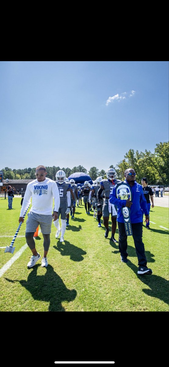 #AGTG Blessed to receive my third D2 offer from ECSU🔵⚪️ <a href="/ECSUVikingFBall/">ECSUVikingFootball</a> <a href="/CoachDC22/">David Castillo</a> <a href="/Coach__Russ/">Coach Russ, CAA CIC</a> <a href="/Cavalier_FB/">ERHS Cavalier Football</a>