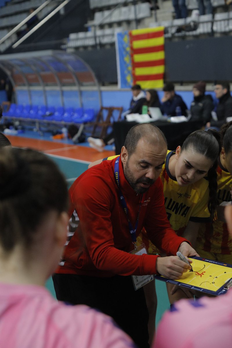 🔝 Gràcies per la vostra feina! 

#HandbolCatalà #CESAbm2025CAT