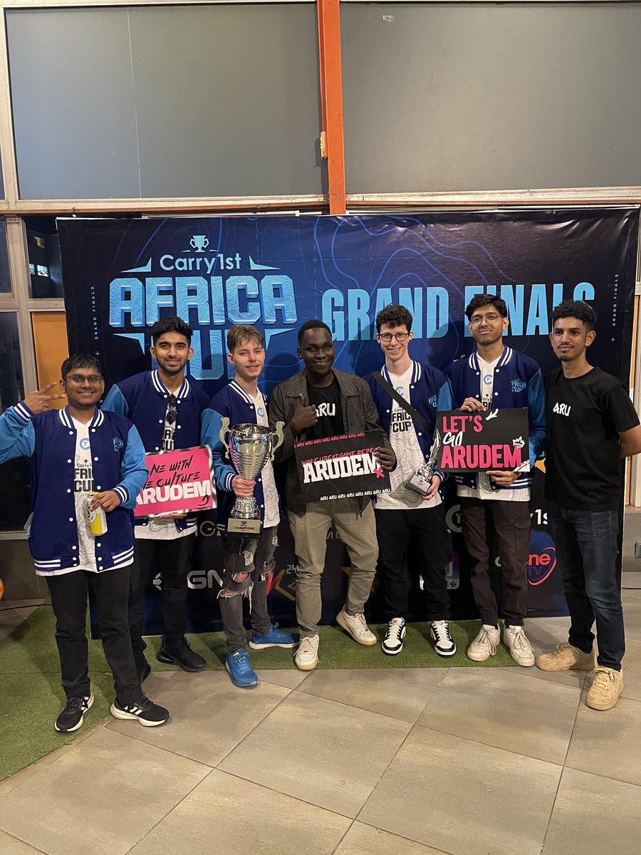 Ugandaঐ tweet media