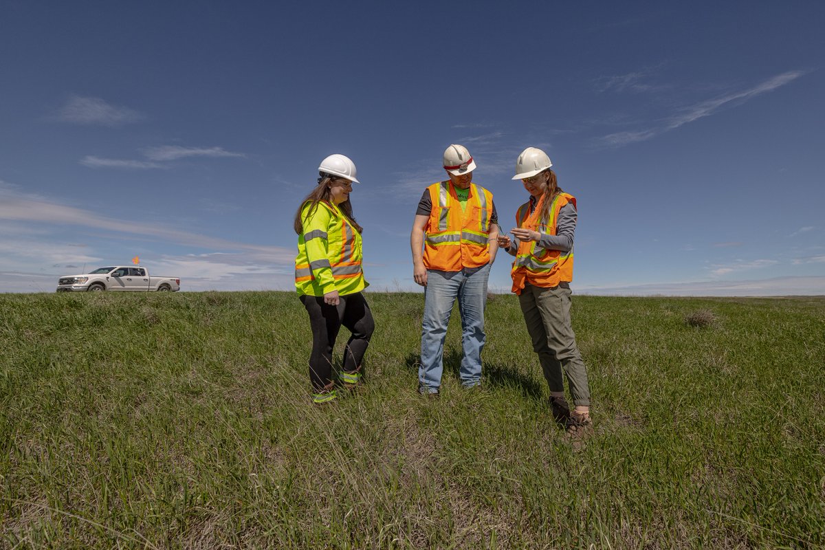 Is improving operational sustainability one of your resolutions this year? 🌱 Humic products can help reduce fertilizer requirements and increase nutrient uptake in crops. View our products to find the best fit for you at bit.ly/3IR2UCY.