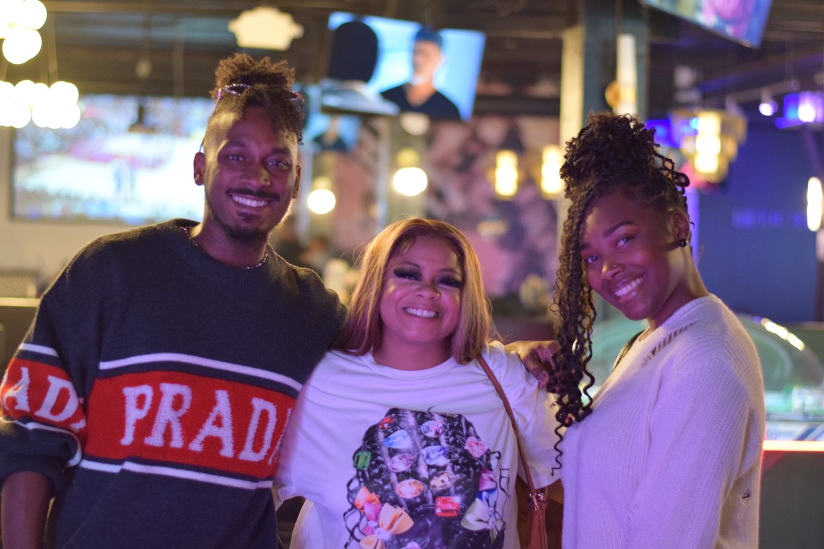 PeerForward's tweet image. Work hard, play hard! 💪 

Last night, our staff got together to hang out and play some games! It’s always important to take time to unwind as a team when you get the chance, ESPECIALLY after a long work week. 

#peerforward #allstaff #teambonding