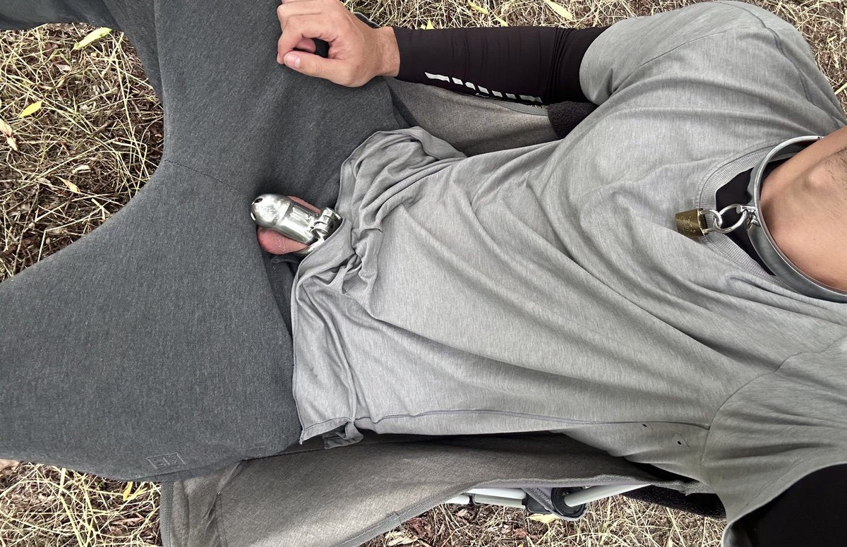 Sent out a photo without cropping my face very well by accident on Onlyfans.com/jaydensteele by accident this morning 🫣

#chastity #malesub #femdom #flr #boytoy #bondage #camping #teamlocked #humiliation #gayslavetraining #forcedbi #ballbusting