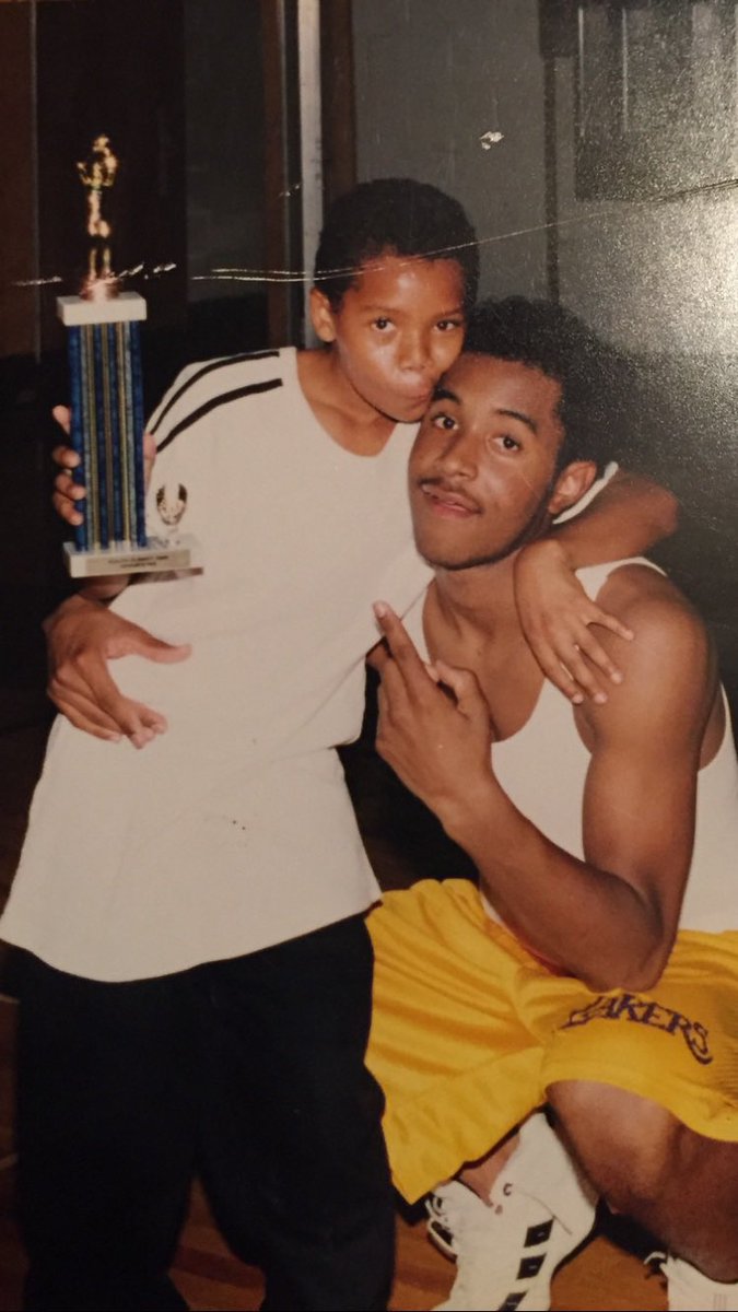 johncox04's tweet image. happy heavenly bday lil bro, miss you 🖤#seancox #38