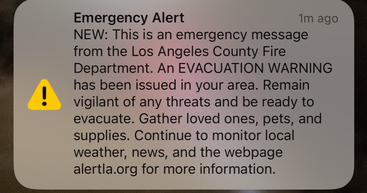 #KennethFire Someone messed up and sent a evacuation warning to the whole La County