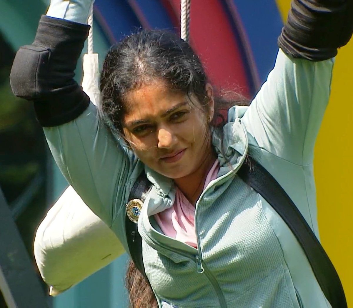 Kannada_BO's tweet photo. #BhavyaGowda is receiving immense praise for her outstanding performance in tasks, earning the title of “Task Queen.” She is arguably one of the most celebrated female contestants in Bigg Boss history for her excellence in tasks.

#BBK11 https://t.co/GGyDPzL4qn