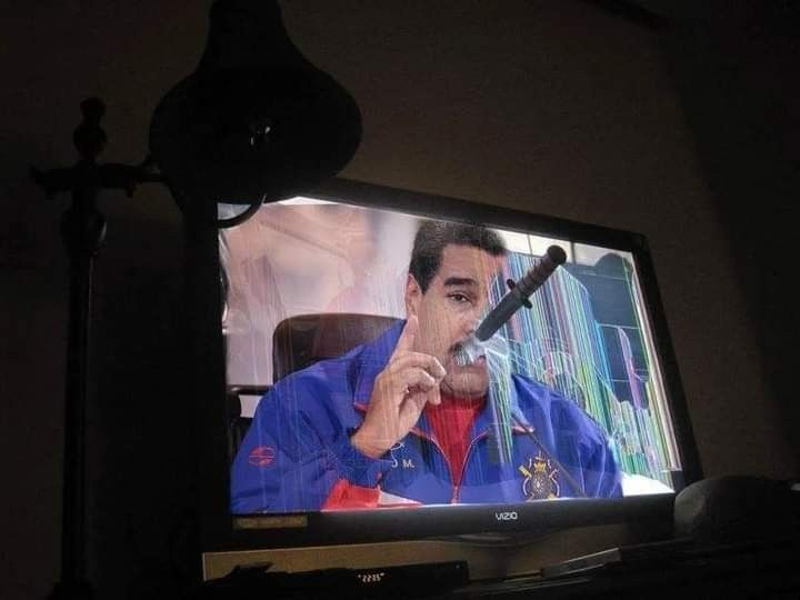 dede 🦕 tweet media