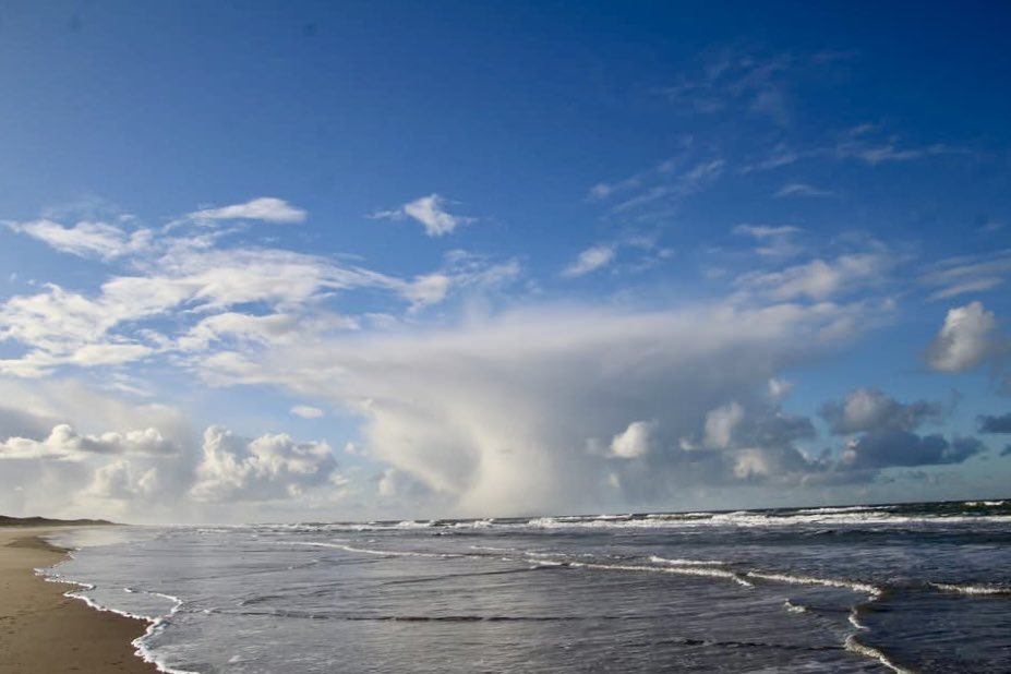 9 januari, geen sneeuw maar mooie luchten te zien vandaag op Texel