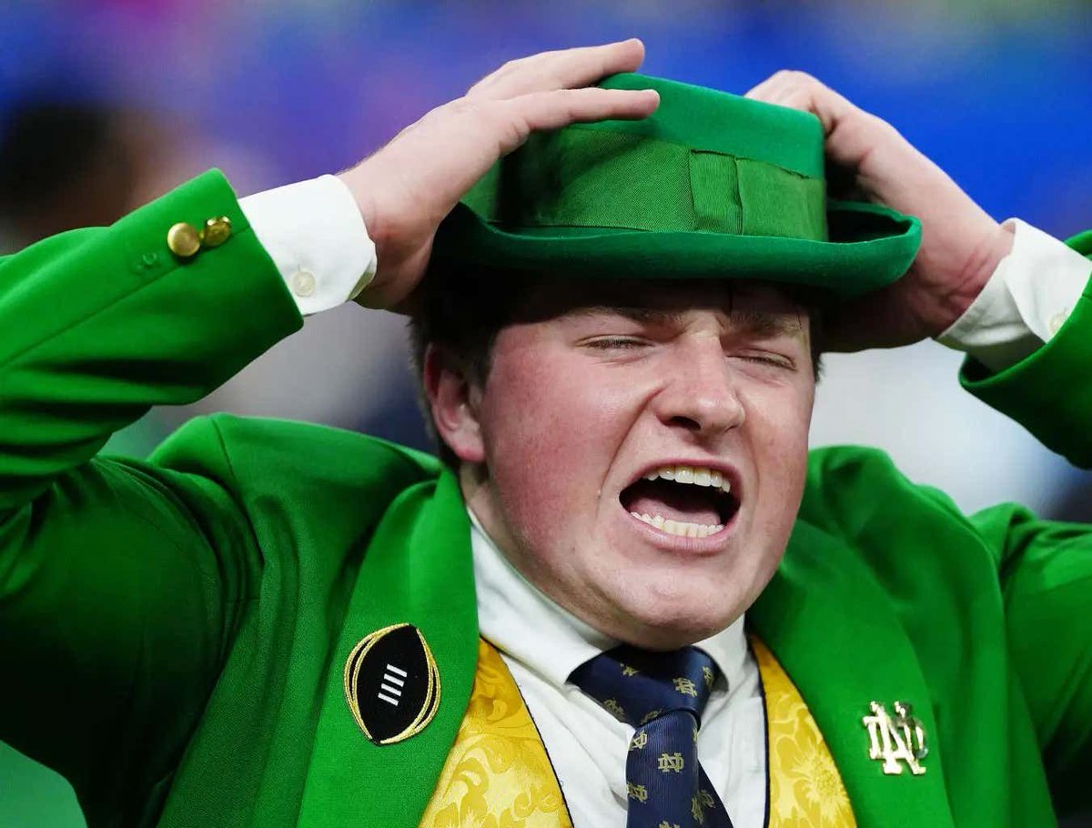 barstoolsports's tweet photo. The Notre Dame Locker Room Is Reportedly Battling a Flu Outbreak Ahead of Tonight's Orange Bowl Against Penn State https://t.co/U2Oztgn0Y6 https://t.co/i30f5kT6aX
