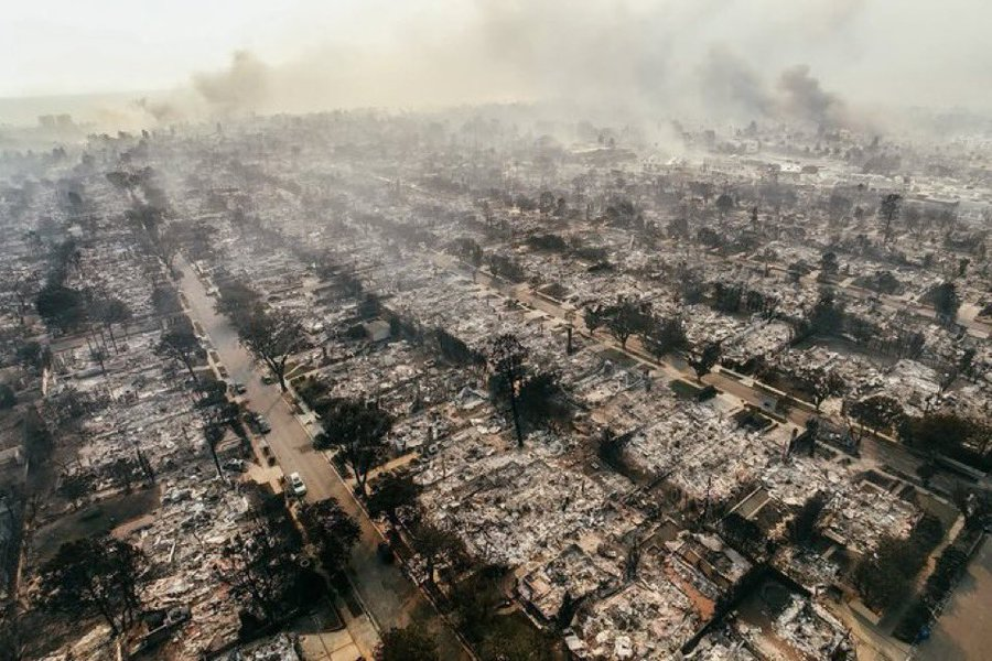 Naila_Ayad's tweet photo. Instead of funding lsrael, please try to solve your own problems in your own country!

#LosAngelesFire https://t.co/JvhtV1p0M4