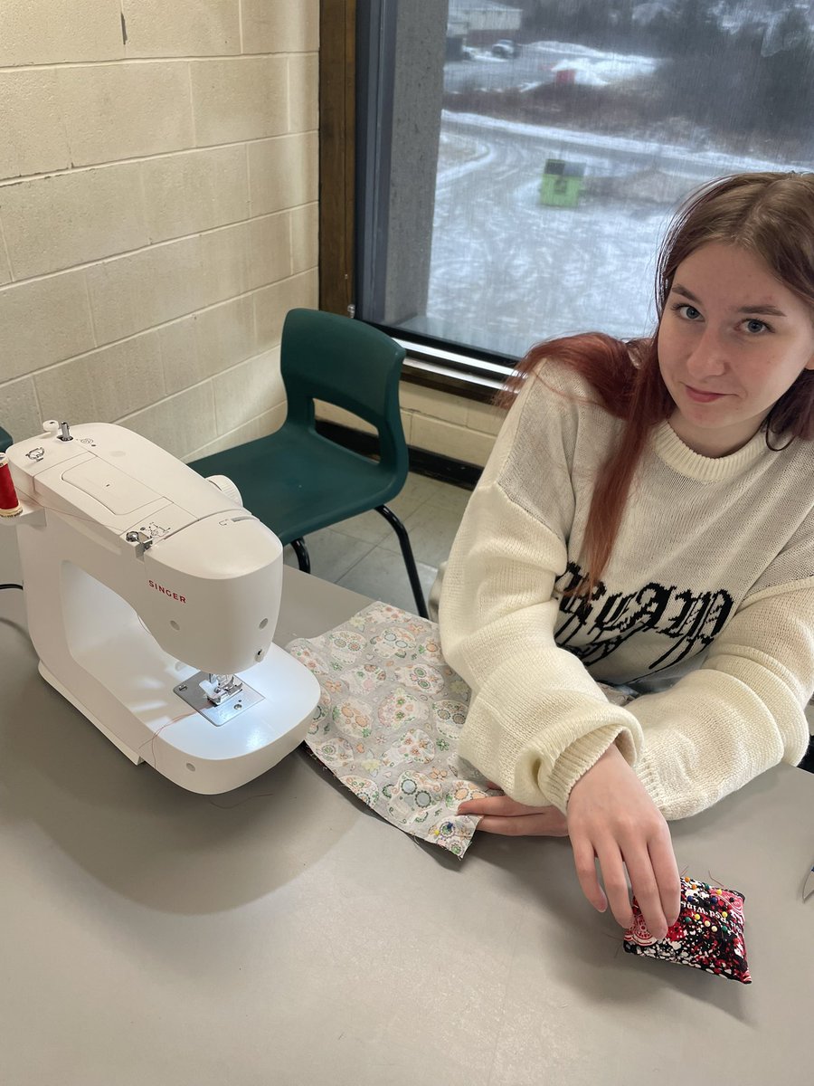Simonds_HS's tweet photo. PJ pants are starting to take shape in grade 11 Fashion Tech and Design! #Seabee #HighSchool https://t.co/mE5V4d4gyY