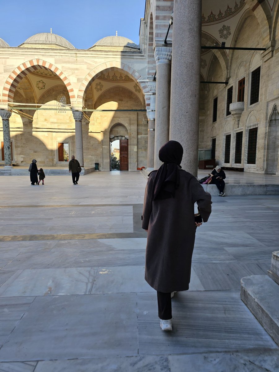 başka çaresi kalmayınca kızlar