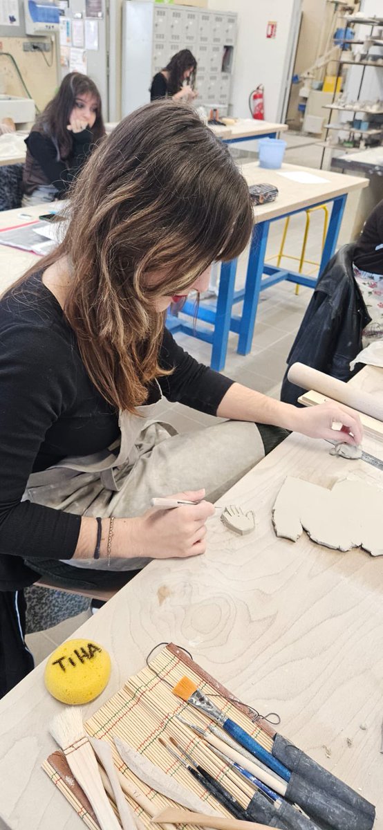 Campus LdV (@ldlycee) on Twitter photo Travail sur les trophées pour nos brillants céramistes @leonardvincibma dans le cadre des RDV de janvier -📆 : Remise du prix « Tous unis pour la laïcité « <a href="/AcademieNice/">Académie de Nice</a> <a href="/education_gouv/">Ministère Éducation nationale</a> Travail sur les trophées pour nos brillants céramistes @leonardvincibma dans le cadre des RDV de janvier -📆 : Remise du prix « Tous unis pour la laïcité « <a href="/AcademieNice/">Académie de Nice</a> <a href="/education_gouv/">Ministère Éducation nationale</a>