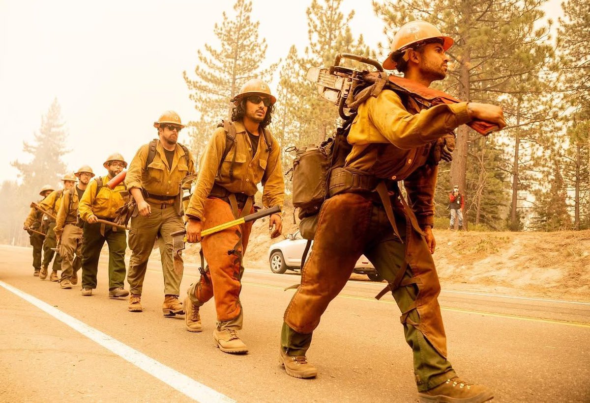 BillyBaldwin's tweet photo. California Strong. 
Thank you firefighters, police, paramedics... all first responders!!! ❤️‍🩹 https://t.co/BWVPyESkKR