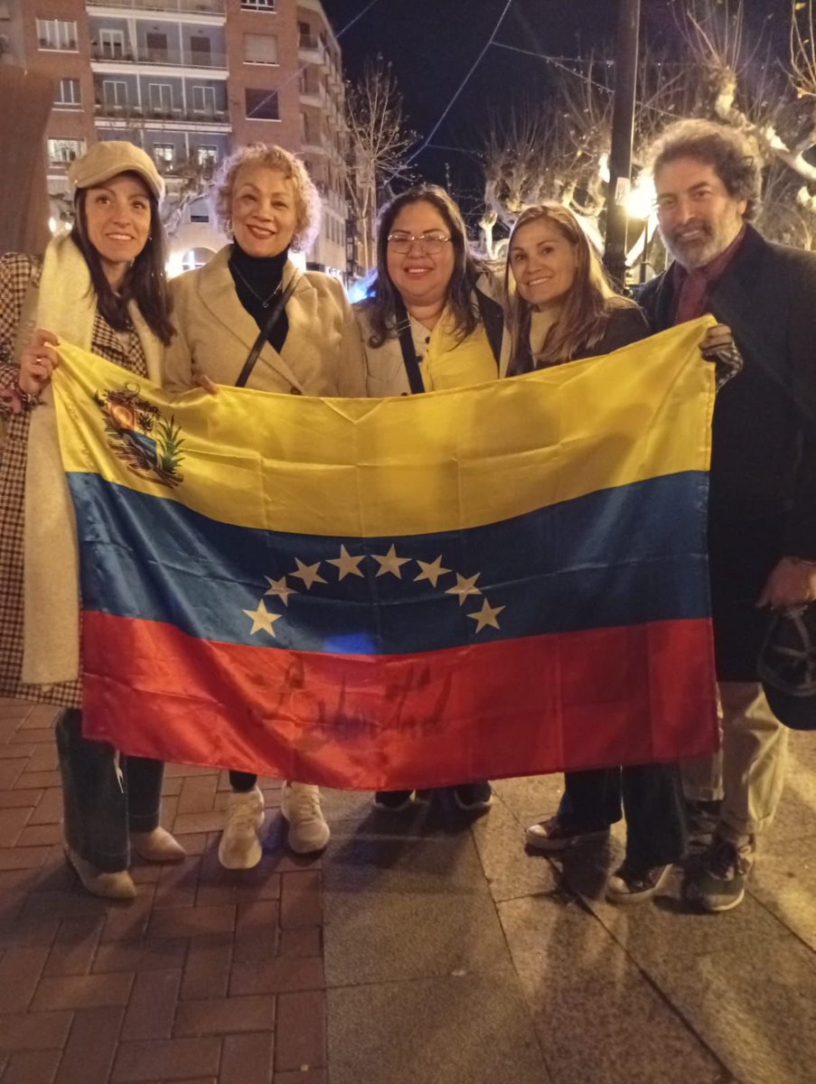 VOXLogroño tweet media