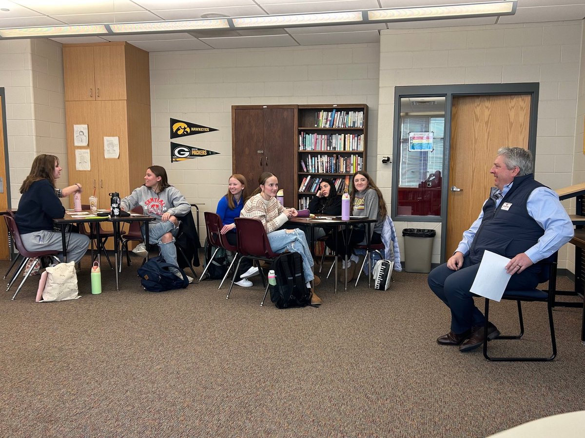 Thank you, <a href="/David_M_Ryan/">Dave Ryan</a>, for visiting our Leadership the Disney Way J-Term class!! Your experiences are varied, your impact on the community is truly is impressive, and your advice is invaluable. We appreciate you!