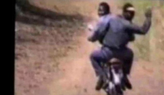 staneve02's tweet image. "Alcohol leaving you after wabata bouncer color"😂