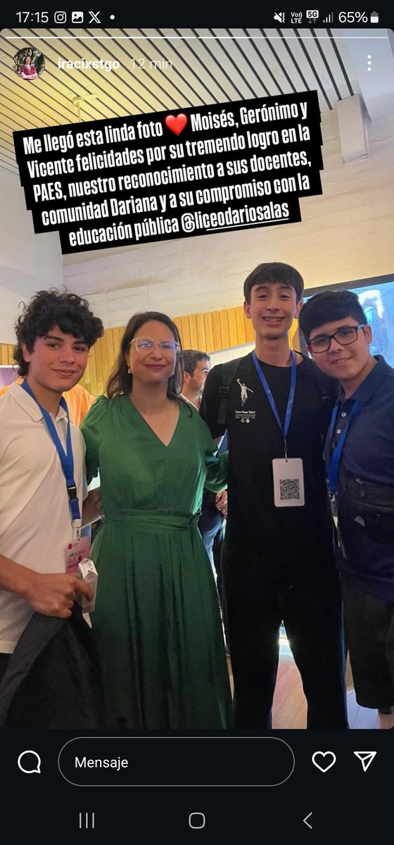 AlexArayaL's tweet photo. Otra muestra del apoyo de la exalcaldesa @IraciHassler a la educación pública y a las comunidades educativas de Santiago. Acá, recibiendo el saludo de estudiantes del Liceo Darío Salas que obtuvieron puntajes destacados en la PAES https://t.co/l3IGNNiQTY