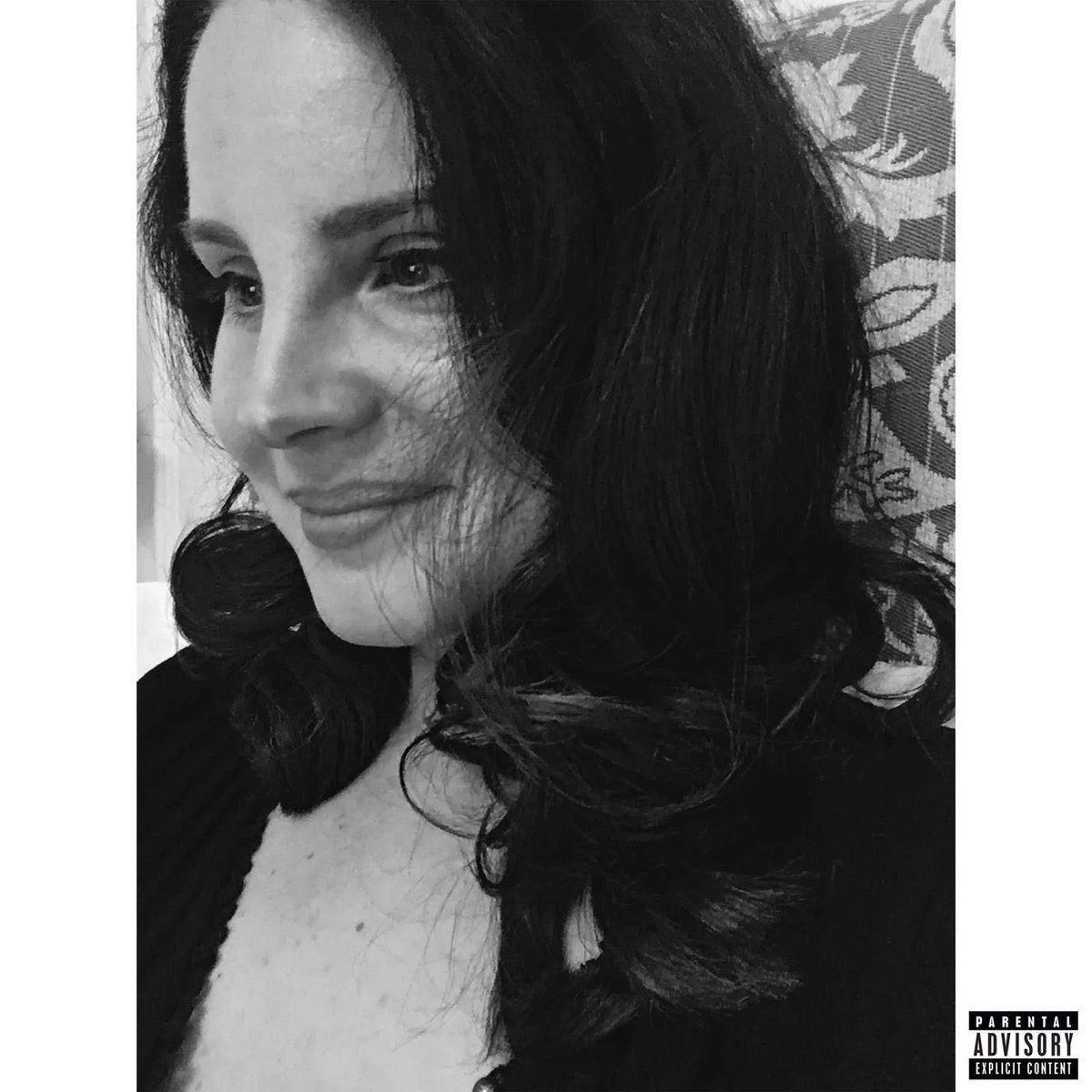 PopCrave's tweet photo. 6 years ago today, Lana Del Rey released “hope is a dangerous thing for a woman like me to have — but i have it.” https://t.co/ataUlO6mPi