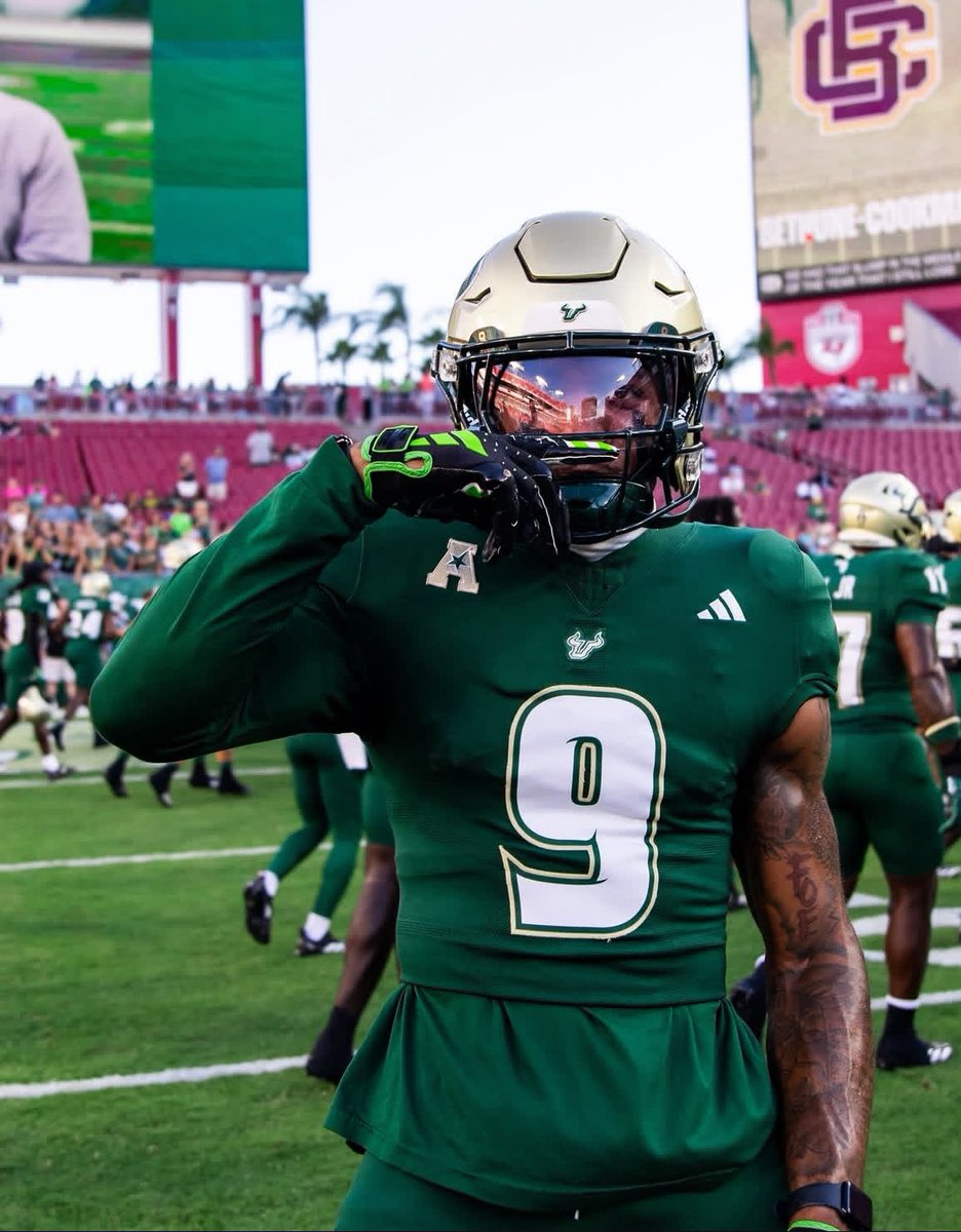 Blessed to receive a offer from USF🟢⚪️ #GOBULLS🐂 <a href="/Coach_DVD/">DeMarcus Van Dyke</a>