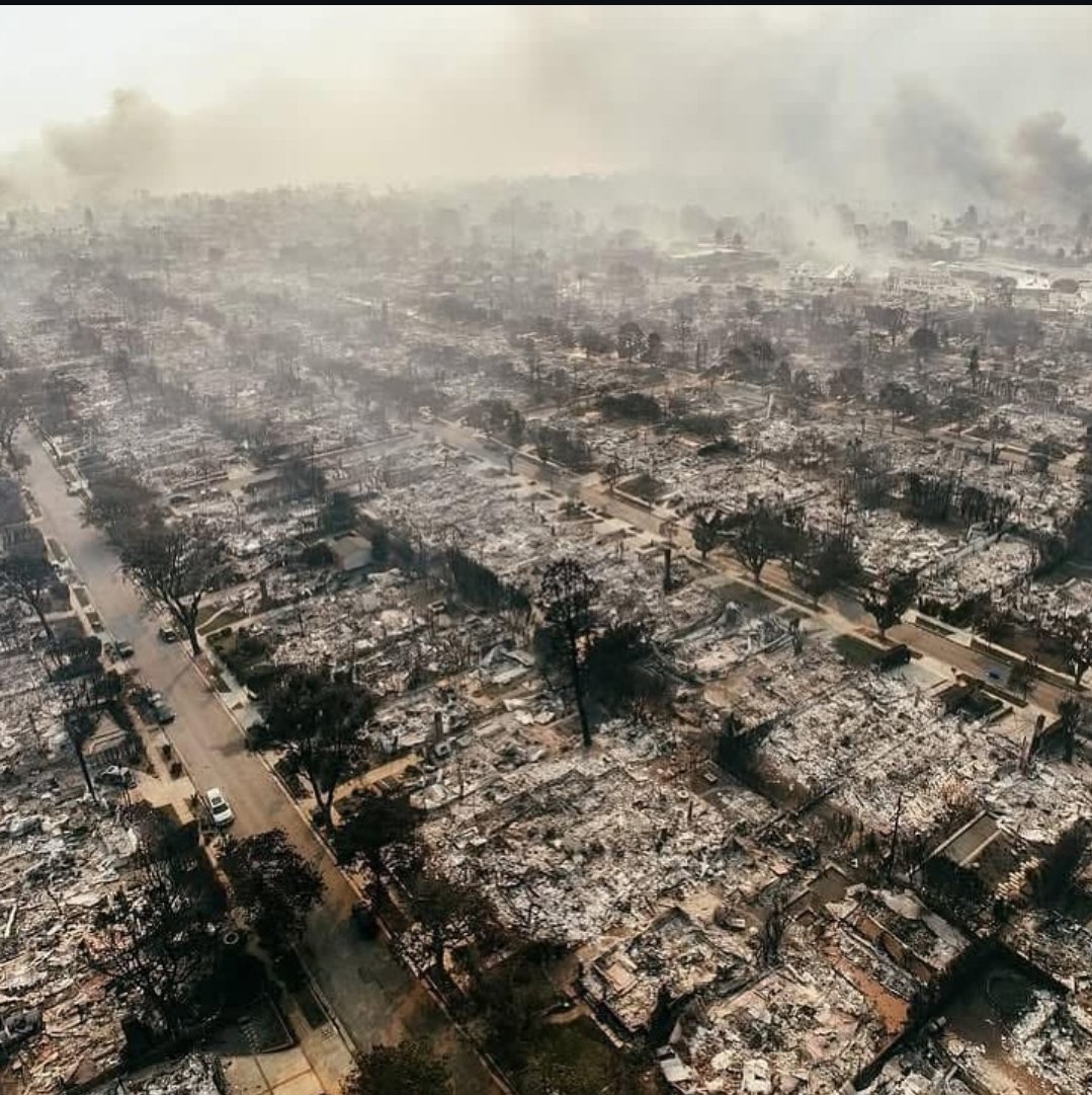 #LosAngeles #LosAngelesFire 😡🤦🏻‍♂️