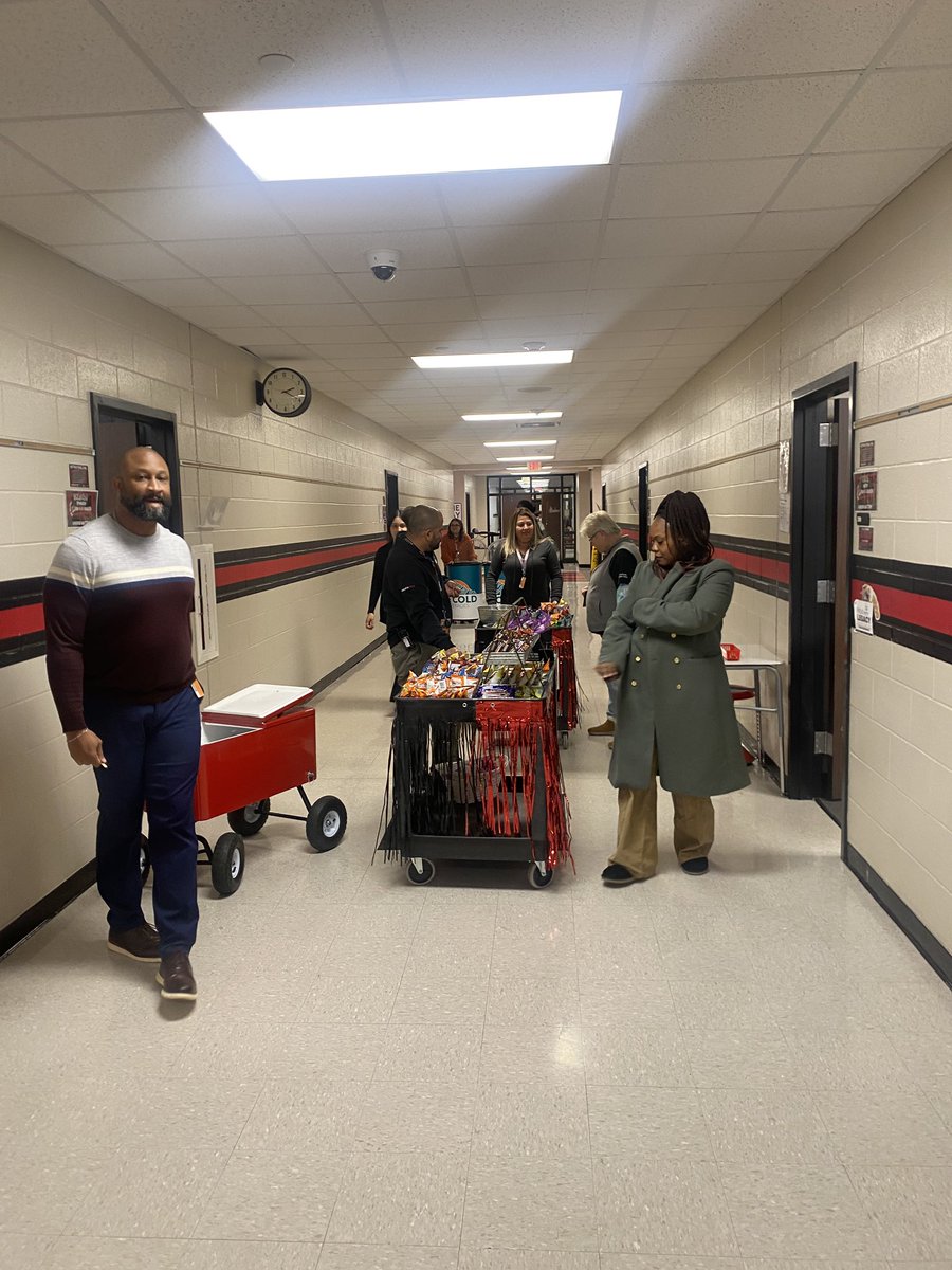 James O'Keeffe (@jokeeffeox) on Twitter photo <a href="/HumbleISD_WMS/">Woodcreek Middle</a> staff had 100% attendance today! We celebrated with the woot woot wagon! <a href="/HumbleISD/">Humble ISD</a> <a href="/HumbleISD_WMS/">Woodcreek Middle</a> staff had 100% attendance today! We celebrated with the woot woot wagon! <a href="/HumbleISD/">Humble ISD</a>