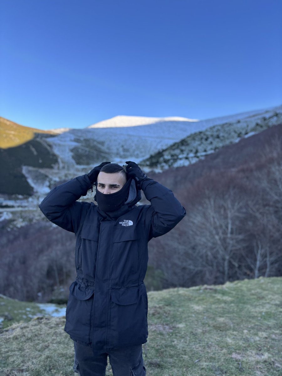 Feliz con lo q tengo, feliz con lo q soy ⚔️
