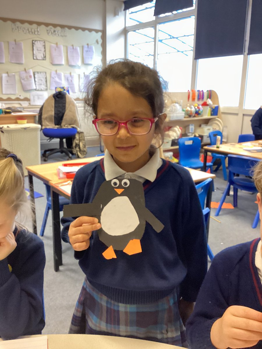 StNicksEarly's tweet photo. #StNicksReception have been hard at work this week creating some beautiful penguin artwork. They used different shades of blue as well as white to create some Winter backgrounds and then made penguins out of card. #StNicksArt #StNicksLower https://t.co/58SH8J3PZC