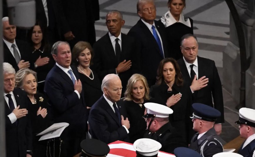 Robert Cooper 🌊 tweet media