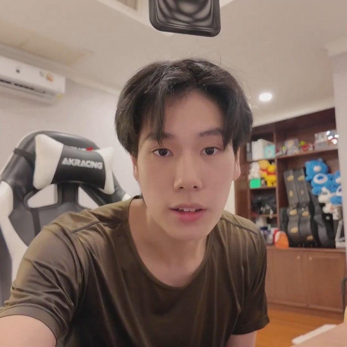 mibearrinie's tweet photo. เรื่องราวหล่อๆ ตอนตีสองมาก 😭🫵🏻🫶🏻

#phuwintang https://t.co/bR3t1X78it