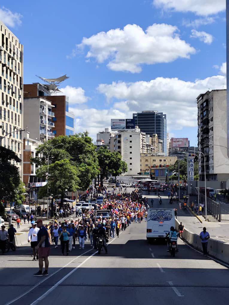 ElNecio_Cuba's tweet image. Las imágenes del FRACASO deben recorrer Twitter. GANÓ LA PAZ 🇻🇪