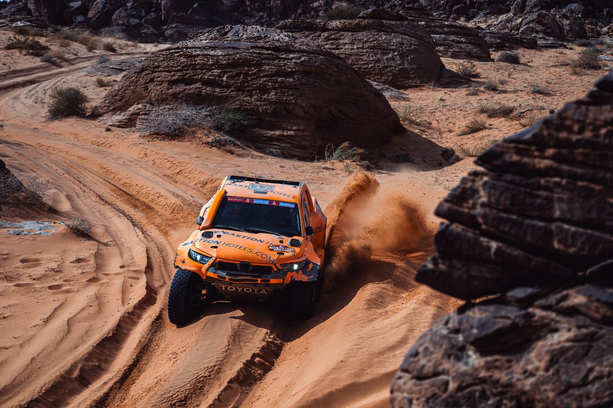 Maik Willems heeft geen last van lachende stenen tijdens tweede dag marathonetappe en haalt rustdag Dakar Rally
teamdakar.bastionhotels.nl/nieuws/393/mai…
#dakar2025 <a href="/bastionhotels/">Bastion Hotels</a>