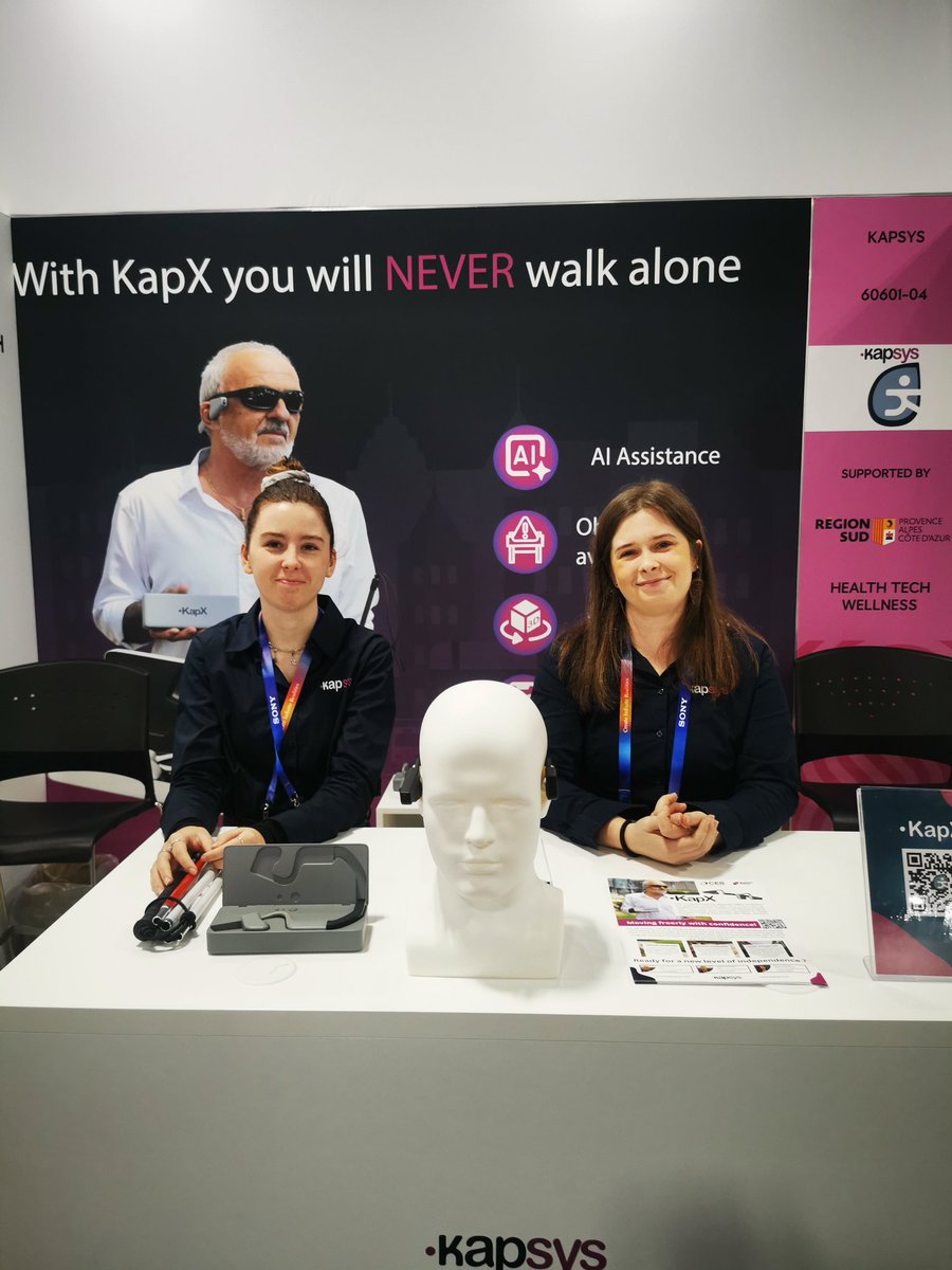 [#CES2025] This lightweight AI-powered headset KapX, developed by the 🇨🇵 startup <a href="/KapsysGroup/">KAPSYS</a>, helps visually impaired people to better orient themselves, while detecting obstacles in real time and understanding soil semen! 

#AI #MachineLearning #HealthTech #AIatBNPParibas
