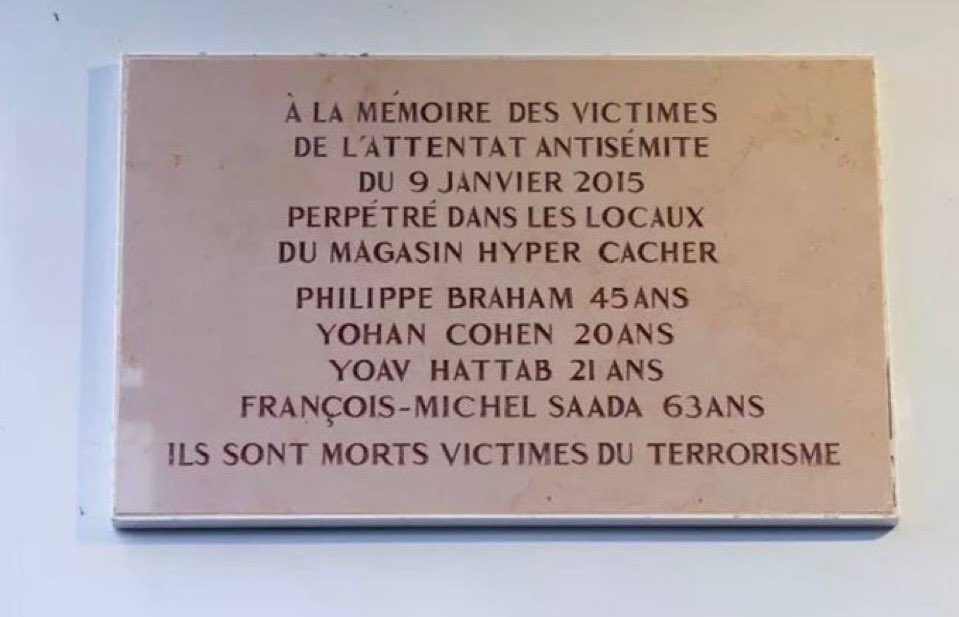 10 ans après l'Hyper Cacher, des familles pleurent encore leurs êtres chers, arrachés par la haine antisémite.

On doit tous se souvenir aujourd’hui, combien la lutte contre l’ensemble des racismes et la propagation des préjugés antisémites conduisent au pire.

Ne jamais oublier.