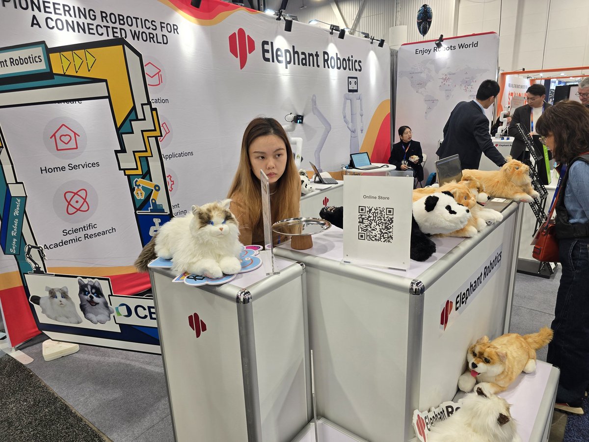 Lol AI bot metacat @ElephantRobotics, <a href="/NVIDIARobotics/">NVIDIA Robotics</a>, #ExploreToWin, #CES2025